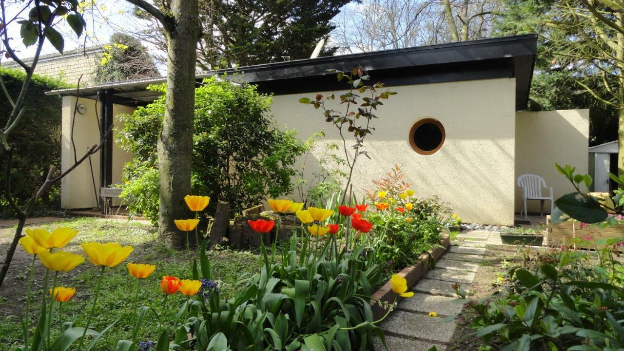 Garden Studio Chantilly Exterior photo
